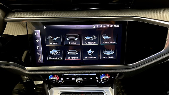 Audi Q3 9 of 23