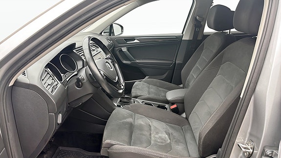 Volkswagen Tiguan 8 of 12