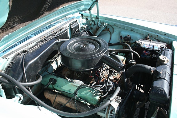 Chrysler New Yorker 24 of 27