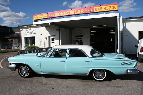 Chrysler New Yorker 11 of 27
