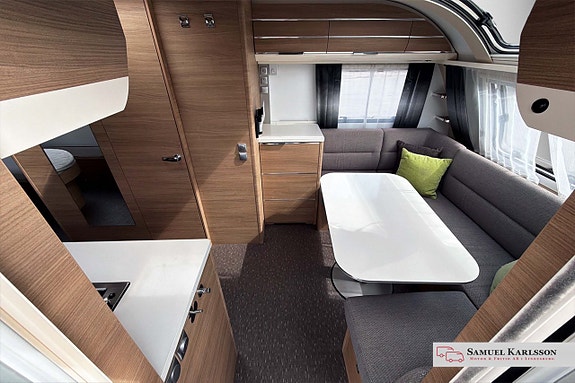 Adria Adora 593 UP | ALDE | Queenbed | Panorama 8 of 21