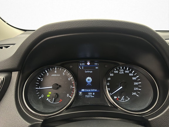 Nissan X-Trail 18 of 30