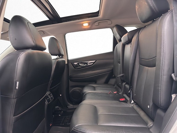 Nissan X-Trail 27 of 30
