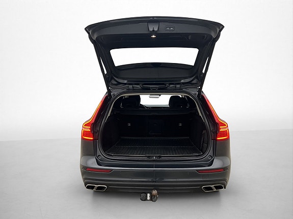 Volvo V60 18 of 29