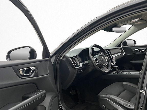 Volvo V60 12 of 29