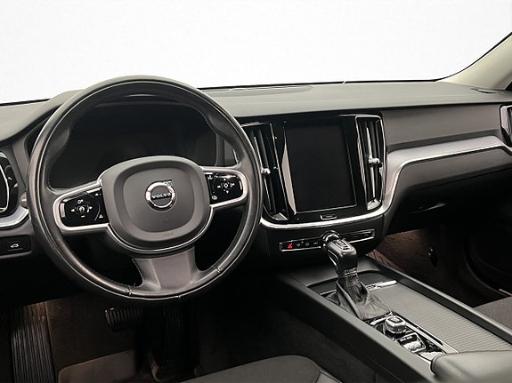 Volvo V60 13 of 29