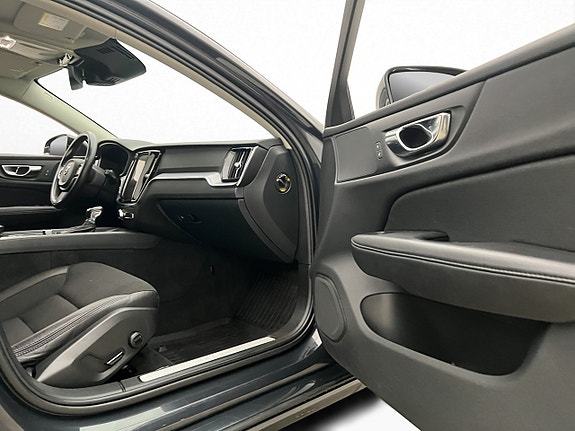 Volvo V60 16 of 29