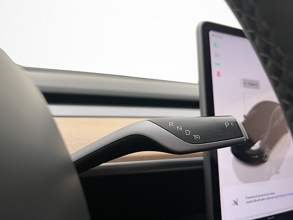 Tesla Model 3 16 of 30