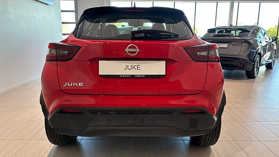 Nissan Juke 3 of 17