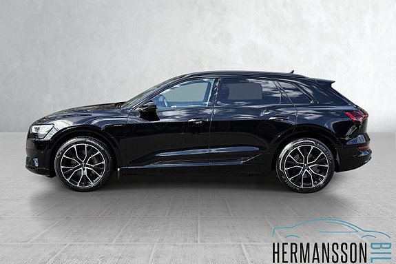 Audi e-tron 6 of 26
