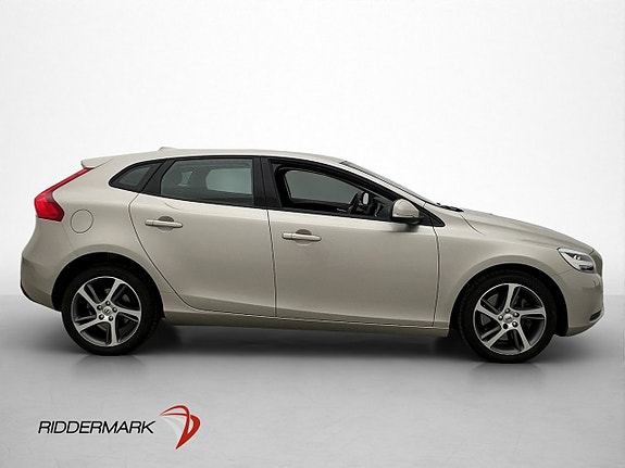 Volvo V40 9 of 30