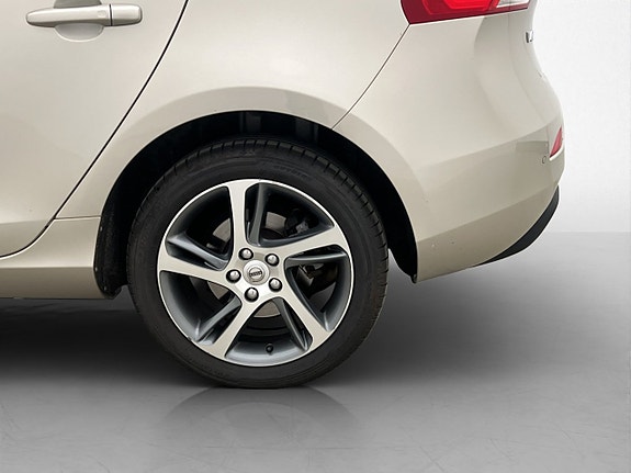 Volvo V40 29 of 30