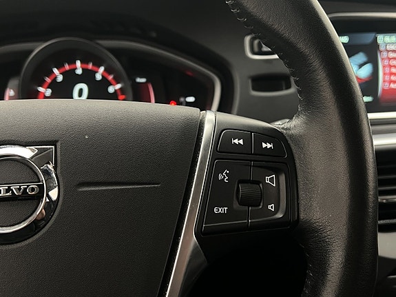 Volvo V40 17 of 30