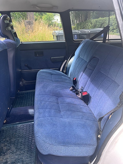 Volvo 240 4 of 13
