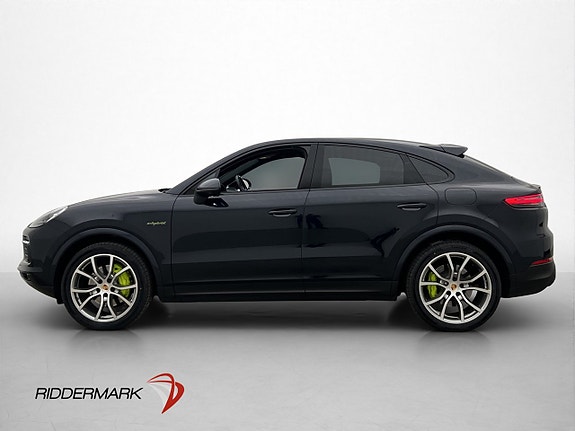 Porsche Cayenne 4 of 30