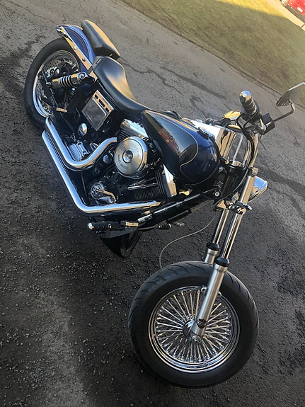Harley-Davidson FXDWG Dyna Wide Glide 2 of 4