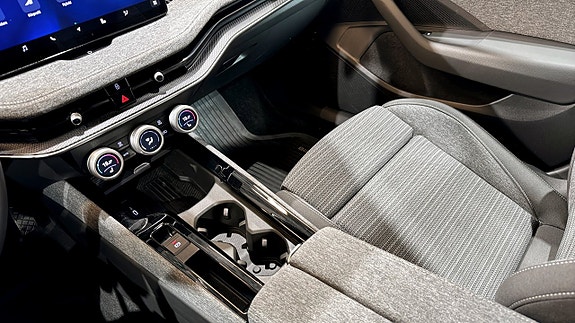 Skoda Superb 18 of 22