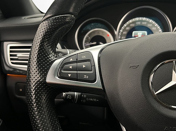 Mercedes-Benz CLS400 21 of 30