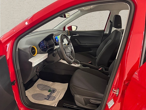 Seat Arona 3 of 7
