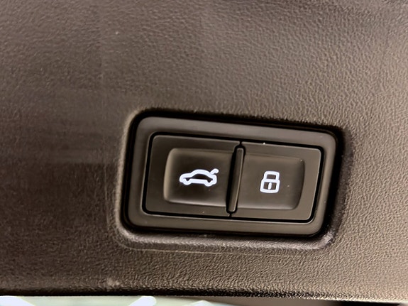 Audi Q4 e-tron 15 of 20