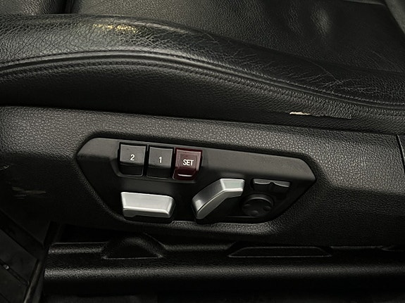BMW 340i 29 of 30