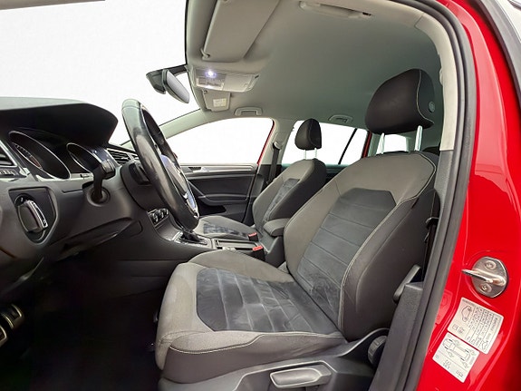 Volkswagen Golf Alltrack 11 of 30