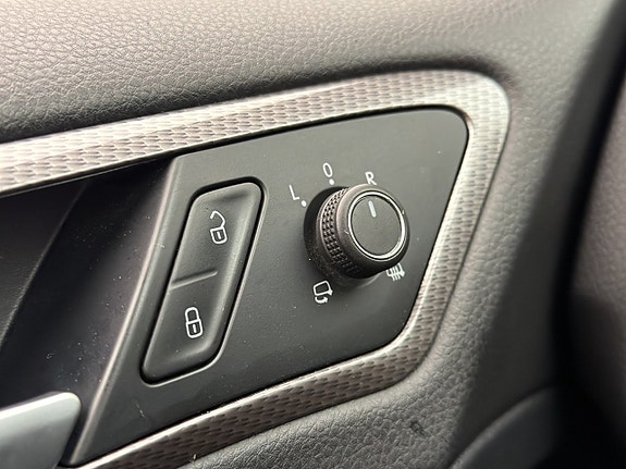 Volkswagen Golf Alltrack 14 of 30