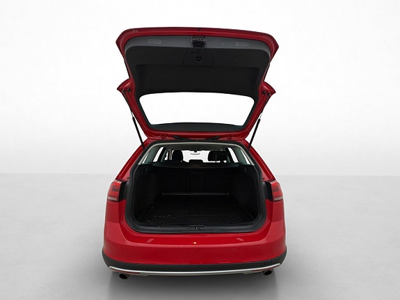 Volkswagen Golf Alltrack 26 of 30