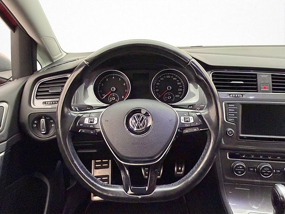 Volkswagen Golf Alltrack 13 of 30