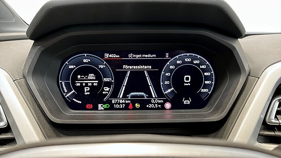Audi Q4 e-tron 12 of 14