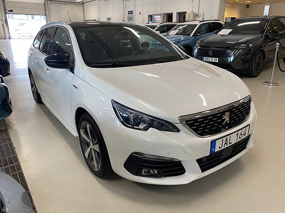 Peugeot 308 SW 3 of 25