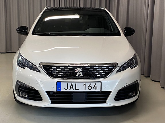 Peugeot 308 SW 7 of 25