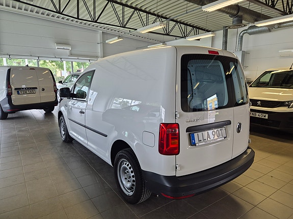 Volkswagen Caddy 2 of 6