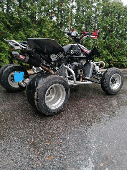 Suzuki Dresel LT-r 450 3 of 4