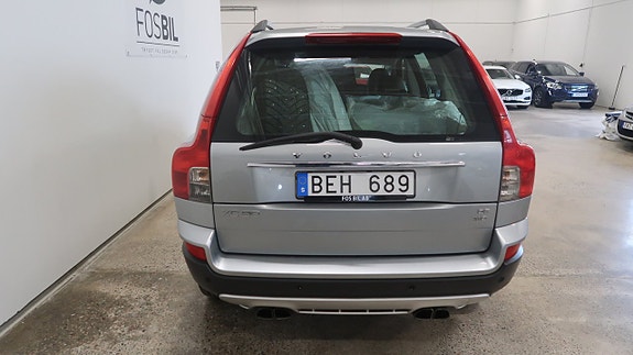 Volvo XC90 5 of 15