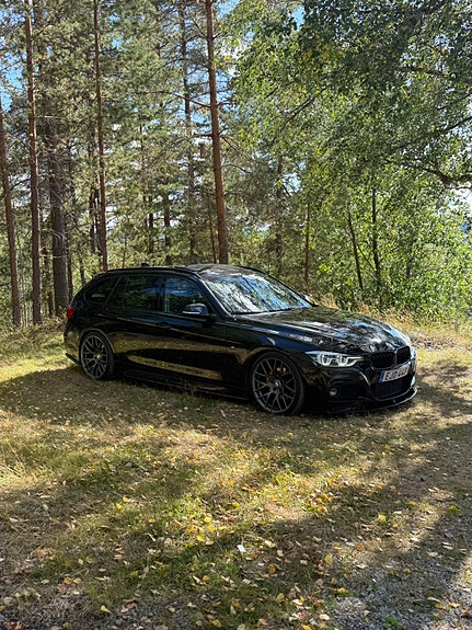 BMW 320d 2 of 6