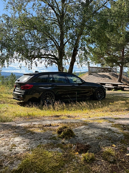 BMW 320d 3 of 6