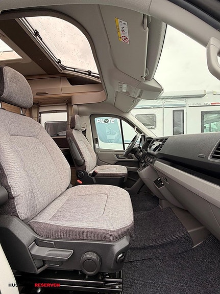 Knaus Van TI Plus 650 MEG 4WD Platinum Selection -MAN 8 of 24
