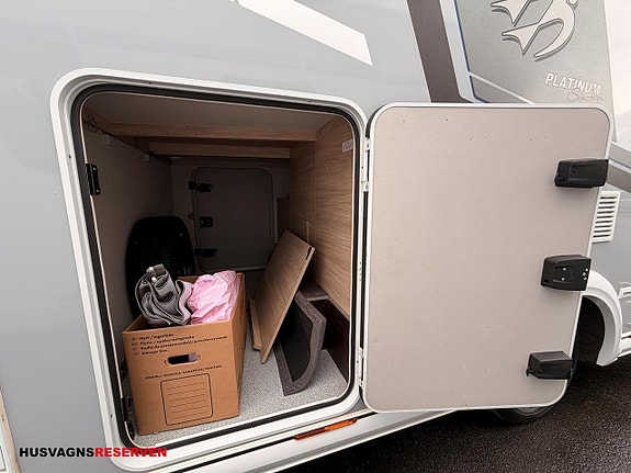 Knaus Van TI Plus 650 MEG 4WD Platinum Selection -MAN 5 of 24