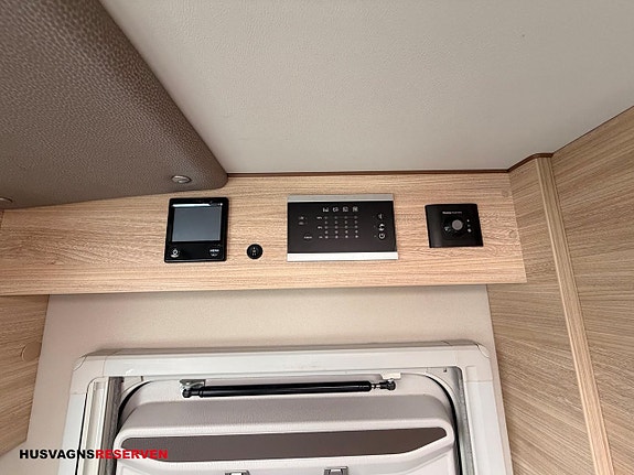 Knaus Van TI Plus 650 MEG 4WD Platinum Selection -MAN 15 of 24