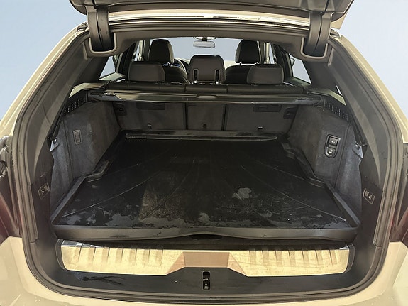 BMW 530e 12 of 25