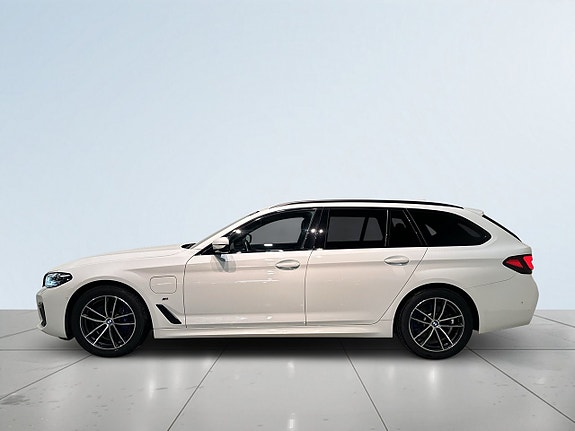 BMW 530e 4 of 25