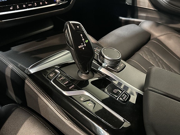 BMW 530e 22 of 25