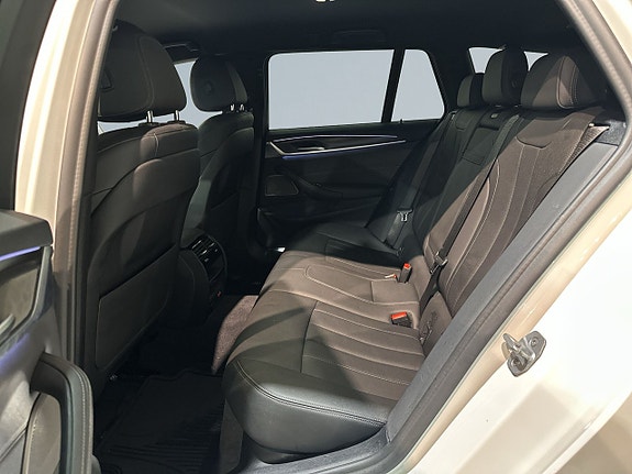 BMW 530e 13 of 25