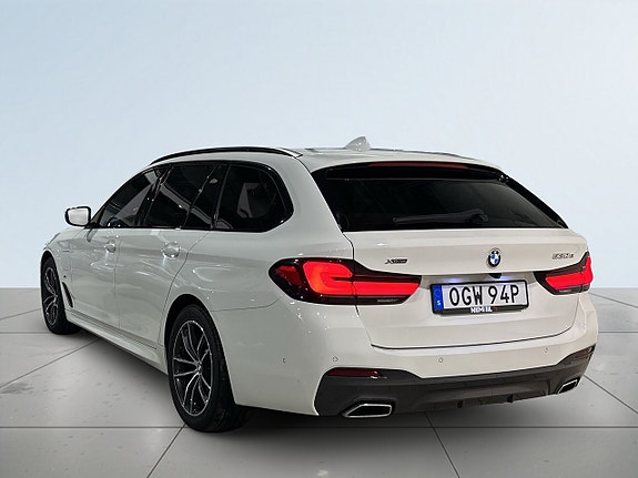 BMW 530e 5 of 25