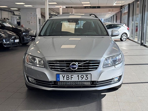 Volvo V70 7 of 25
