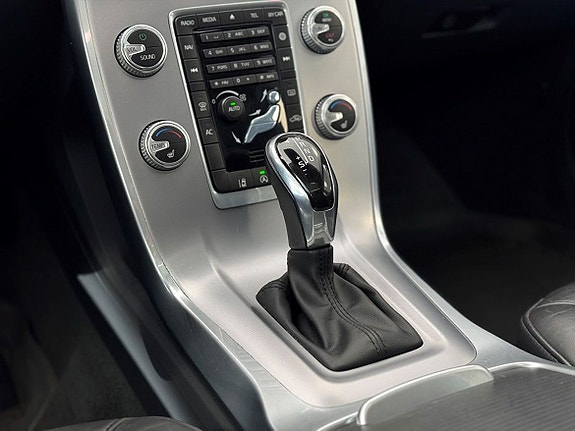 Volvo V70 15 of 25