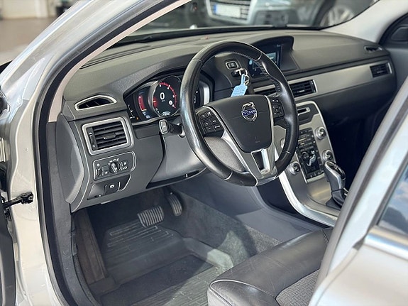 Volvo V70 9 of 25