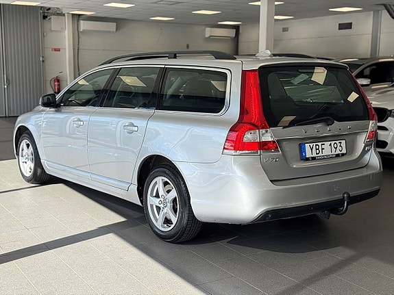 Volvo V70 5 of 25
