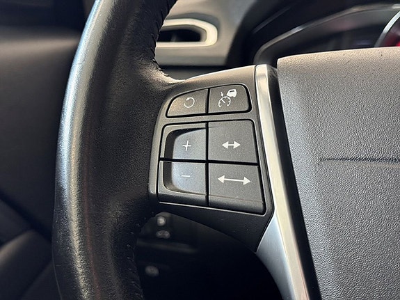 Volvo V70 16 of 25